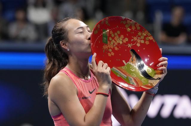 华体会体育官方APP下载-携冠入场，郑钦文首届总决赛对标李娜？