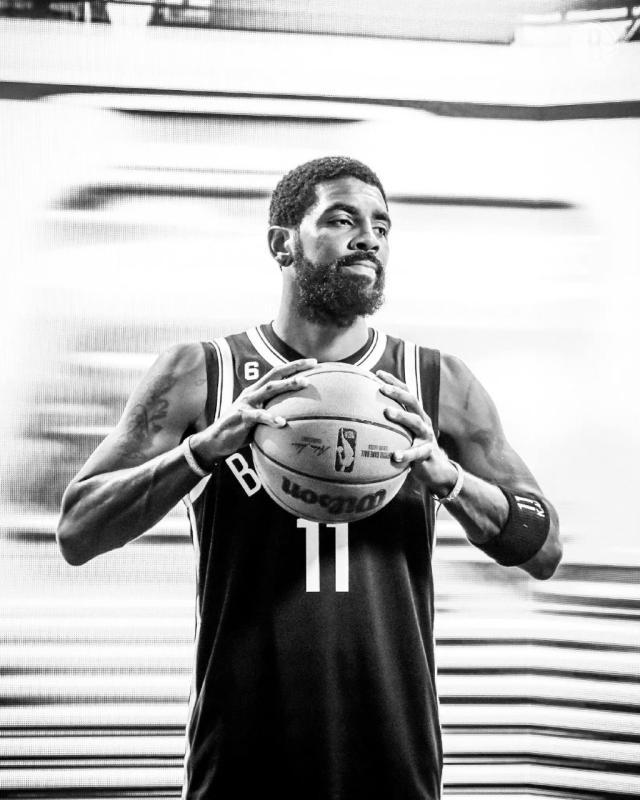 1664247953777002175.jpg a5200b89ly1h6kss0iibej219j1kw11y.jpg